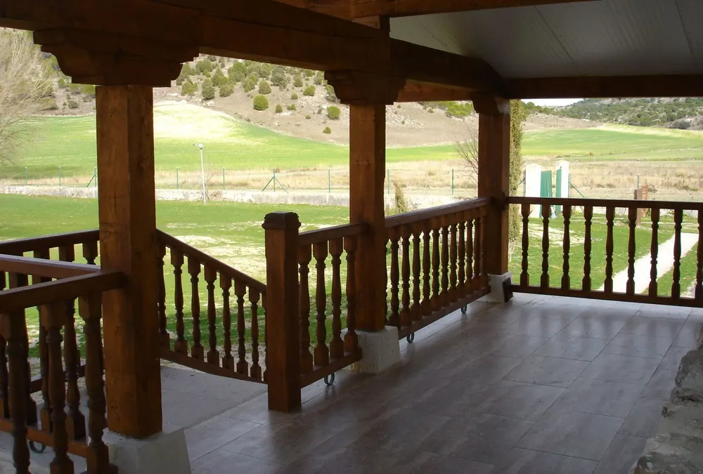 Terraza del merendero con vistas al campo